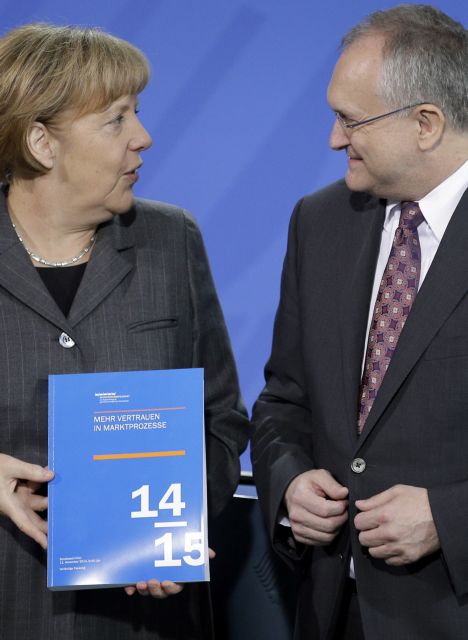 Η Μέρκελ απορρίπτει τις επικρίσεις των «πέντε σοφών» για την πολιτική της